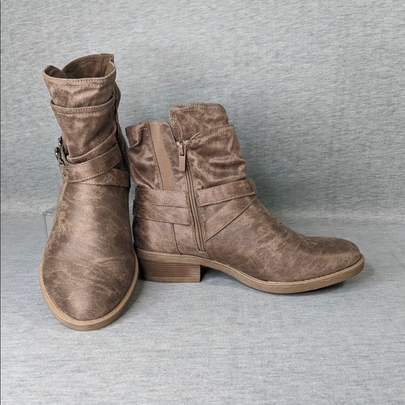 👯♀️Host Pick⚡️ Torrid Brushed Faux Leather Moto Booties - Picture 3 of 11
